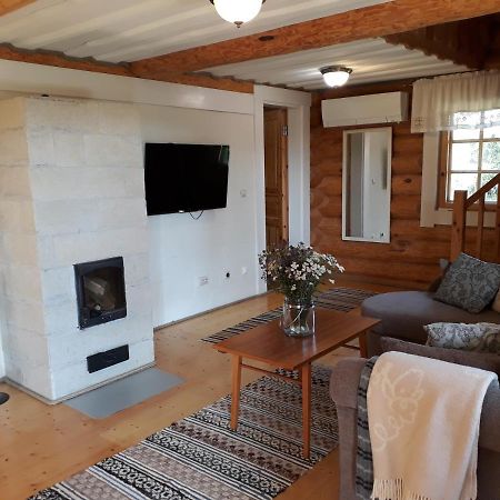 Paehkli Seaside Cottage With Cozy Outdoor Patio Koiguste ภายนอก รูปภาพ