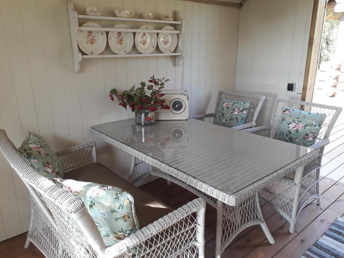 Paehkli Seaside Cottage With Cozy Outdoor Patio Koiguste ภายนอก รูปภาพ